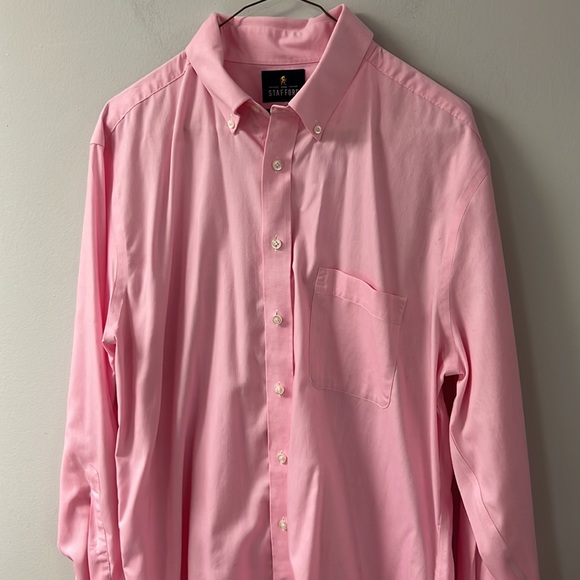 Men's Button Down Pink Dress Shirt - Picture 2 of 5